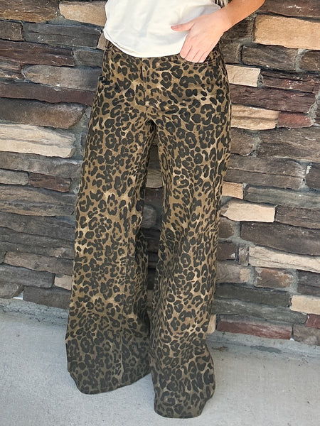 Judy Blue HW Retro Wide Leopard Print