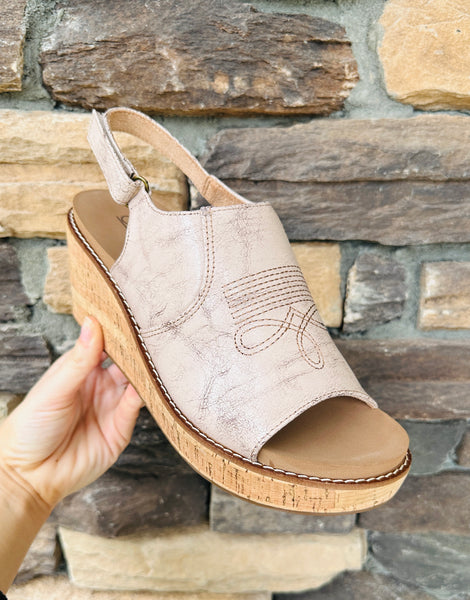 Corkys Most Wanted Wedge