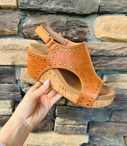 CORKYS Cognac Studded Wedge