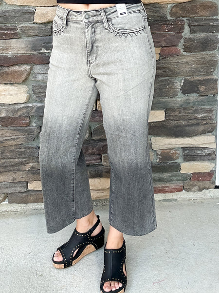 Judy Blue Grey Cropped Jeans